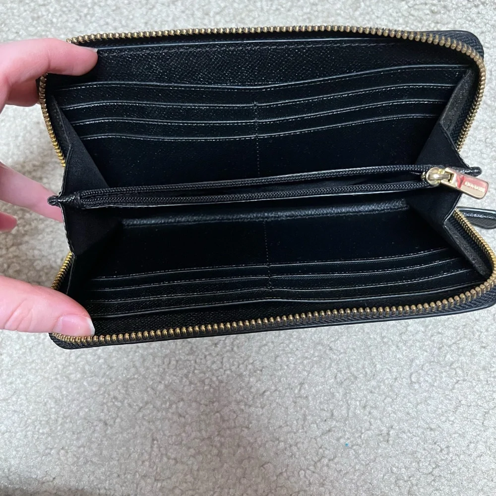 Coach Black Leather Accordion Wallet
